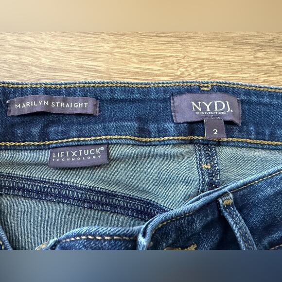 NYDJ Marilyn Straight Crop Jeans With Cuff Size 2 - Picture 4 of 9